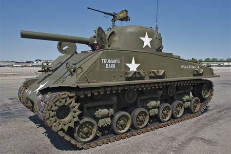 M4 Sherman Tank, Three Quarter View, American Airpower Museum | Flickr ...