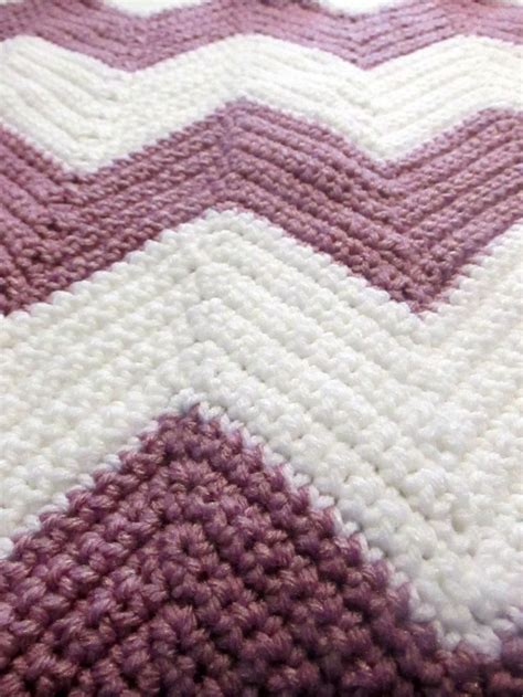 The Best Beginner Crochet Chevron Blanket FREE Pattern! | Crochet ripple pattern, Crochet ...