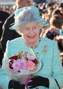 H.M. Queen Elizabeth II and The Duke of Edinburgh Have Arrived in Australia (VIDEO)