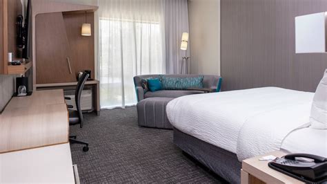 Rooms at Courtyard By Marriott Indianapolis West-Speedway | Marriott Bonvoy