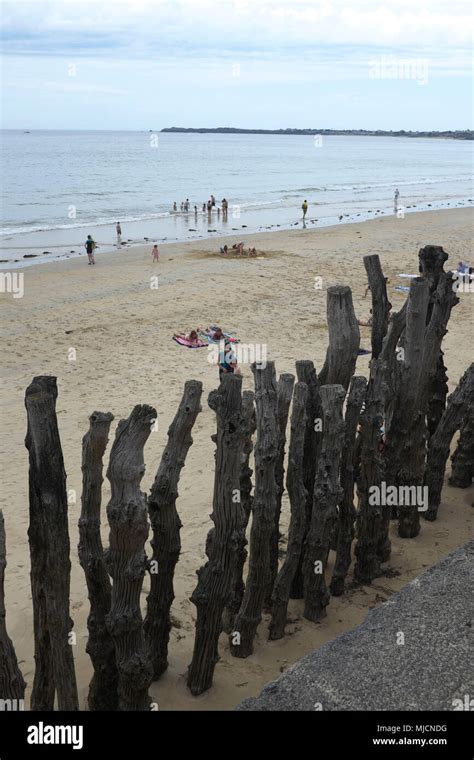 Beach of Saint Malo Stock Photo - Alamy