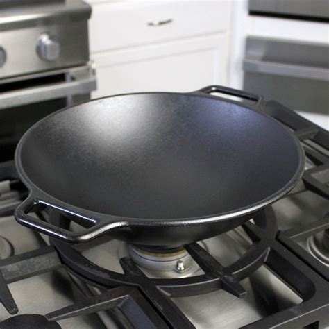 Lodge 14-Inch Pro Logic Seasoned Cast Iron Wok - P14W3 : ShoppersChoice.com