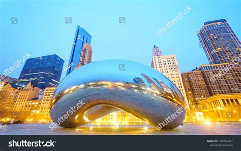 374 Chicago bean at night Images, Stock Photos & Vectors | Shutterstock