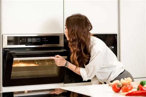 8 Tips For Using A Convection Oven (Updated) - Kitchen Product Reviewed