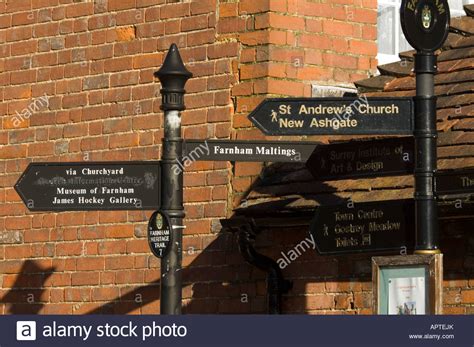 Direction signs Farnham Surrey Stock Photo - Alamy