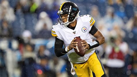 Jaguars Release 2 Quarterbacks, Including Former Steelers QB Josh Dobbs