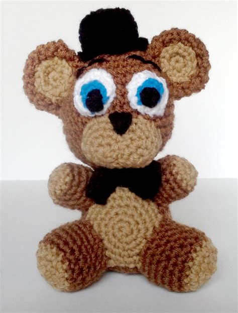 Britney Pringle Art | Fun crochet projects, Crochet five nights at freddys, Crochet bear