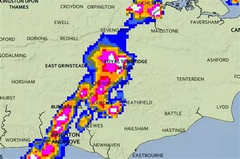 Weather forecast: Thundery showers to arrive in Surrey - Surrey Live