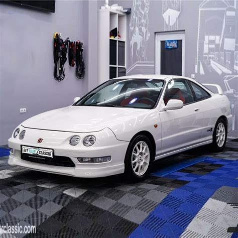 Honda Integra Type R DC2 - on the Track