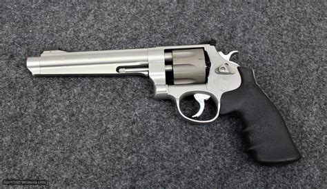 Smith & Wesson Performance Center Model 929 in 9mm