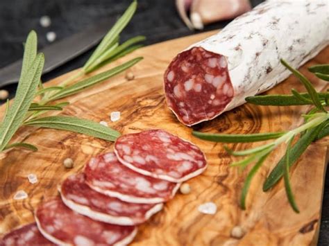 Types of Salami – Complete List and Guide 2024 - Northern Nester