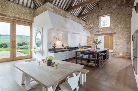 Barn conversion in the Cotswolds has the most spectacular cathedral-like kitchen | Barn ...