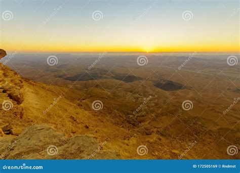 Sunrise View of Makhtesh Crater Ramon Stock Image - Image of canyon, natural: 172505169