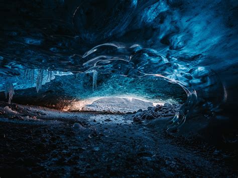 360 Virtual Tour of the Mendenhall Glacier Ice Caves