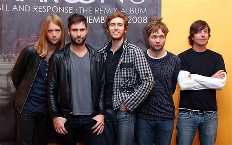 Maroon 5 band members (L-R) Musician James Valentine, Lead… | Flickr