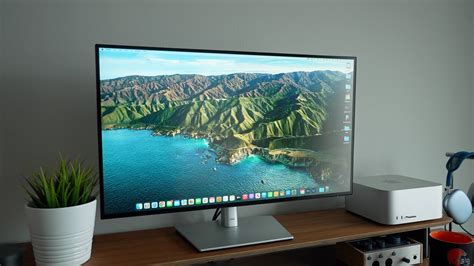 Best 4K Monitor For Your Mac! (Dell UltraSharp U2723QE) - YouTube