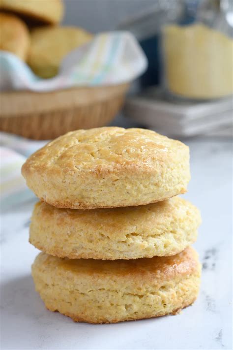 Fluffy Cornmeal Biscuits - Baking Sense®