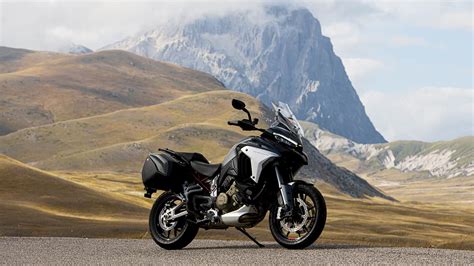 Top 5 Adventure Touring Motorcycles | Reviewmotors.co