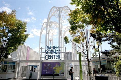 On the Grid : Pacific Science Center