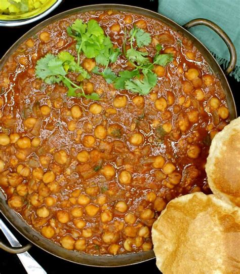 The Best Chana Masala (Indian chickpeas) - Holy Cow Vegan