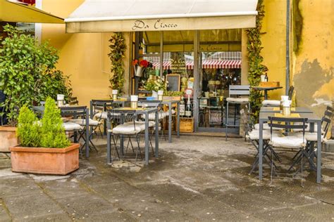 Traditional Bar at Historic Center of Lucca, Italy Editorial Photo - Image of city, lucca: 125607291