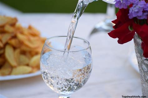 Benefits of Drinking Sparkling Water