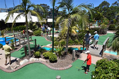 Putt Putt Mini Golf (Perfect for School Holidays!) - Thornleigh Golf Centre