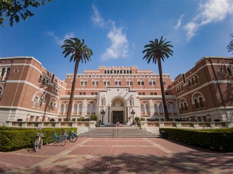 USC Campus Life | AdmissionSight