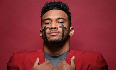 Know About Tua Tagovailoa; Stats, Injury, Brother, Height, Dating, Age