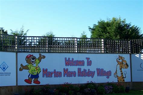 Marton Mere Holiday Village, Blackpool © Terry Robinson :: Geograph ...