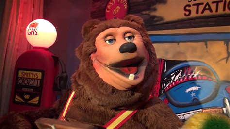 Up Close and Personal with the Rock-afire Explosion - Billy Bob's Stage - YouTube