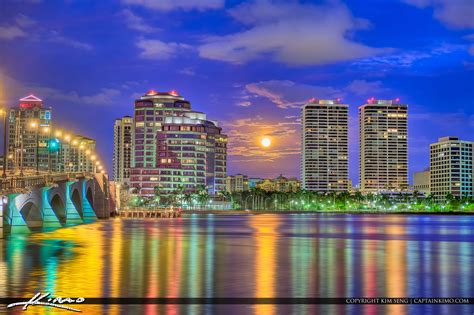 West Palm Beach Skyline Moon Setting Trump Tower Plaza | HDR ...