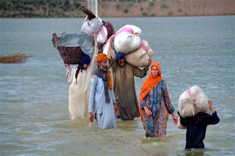 Over 1/3 of Pakistan underwater amid its worst floods in history