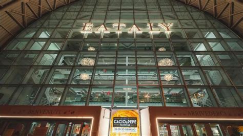 Food mecca Eataly readying to open new three-story location at Valley