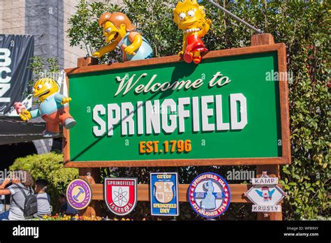 LA, USA - 2 novembre 2018 : Simpsons Springfield signe à Universal ...