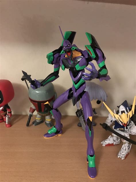 My favourite christmas present,an Eva 01 model kit : r/evangelion