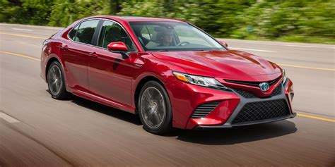 2018 Toyota Camry Hybrid review | CarAdvice