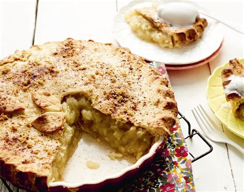 Golden-crusted Apple Pie - Vegan Recipe