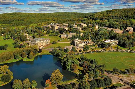 Archivo:Colgate University Campus Aerial.jpg - Wikipedia, la ...