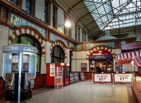 Victoria Station (Manchester) | Manchester, Victoria station, Greater ...