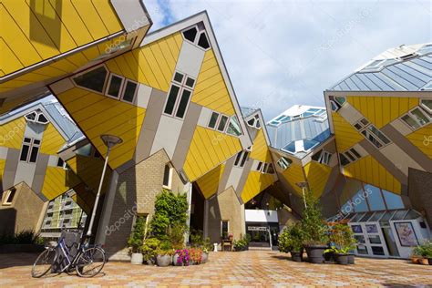 Rotterdam cube houses – Stock Editorial Photo © Foto-VDW #31170045