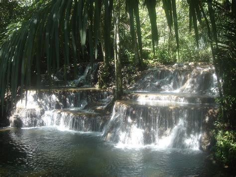 Bonito waterfalls (Pentanal) | André Siles | Flickr