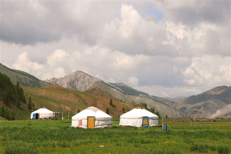 Mongolian Nomadic Culture | Experience Traditional Life | Selena Travel