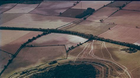 'Historical Google Earth' shows images of Britain that no longer exists ...