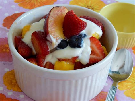 Kandy's Kitchen Kreations: Fresh Fruit Bowls with Vanilla Yogurt Dressing