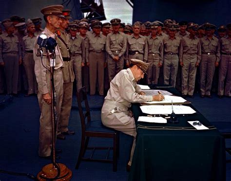 Gen. Douglas MacArthur accepts Japanese surrender, USS Missouri, Tokyo ...