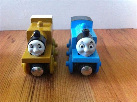 2 Thomas the Tank Wooden Railway Engines Thomas Stepney Excellent WB | #1875092950