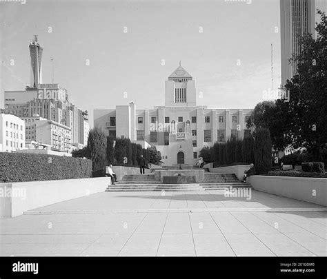 Los Angeles Public Library (Los Angeles, CA Stock Photo - Alamy