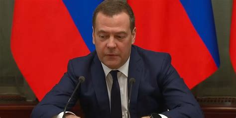 Russian PM Dmitry Medvedev submits resignation to Putin | indy100