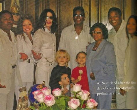 Pin by Degremont Corinne on The Jackson Family | Photos of michael jackson, Michael jackson ...